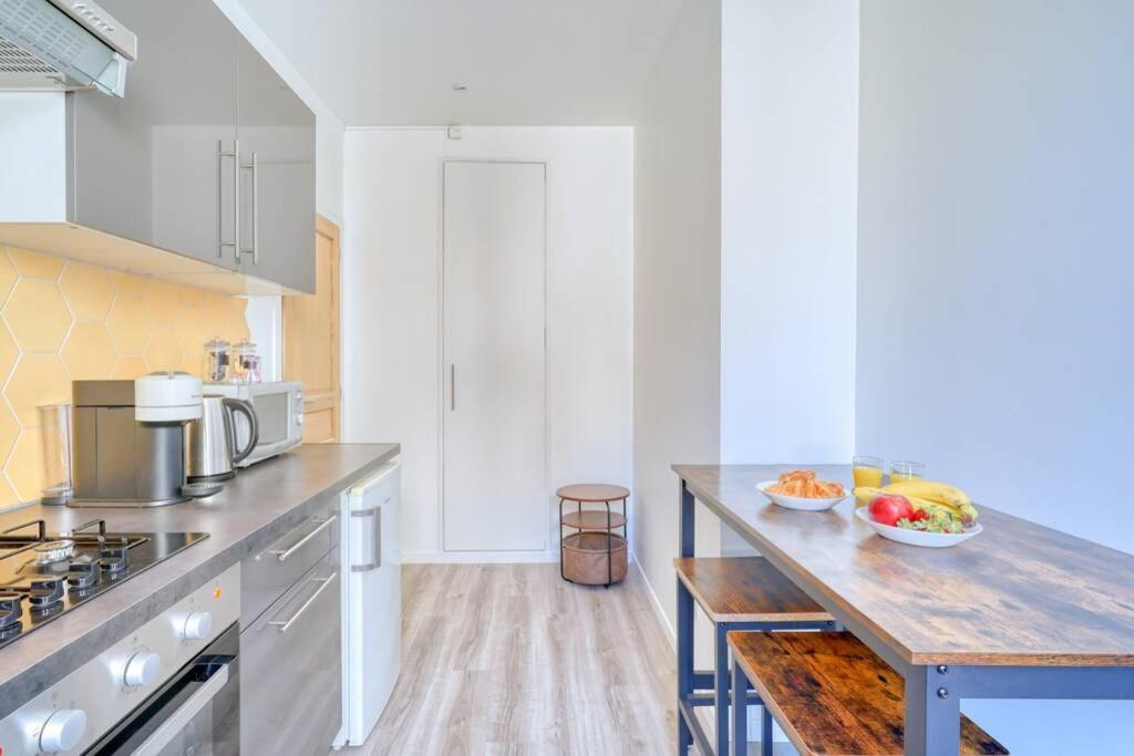Studio Charmant Au Coeur Du Vieux Corbeil Corbeil-Essonnes Exterior foto